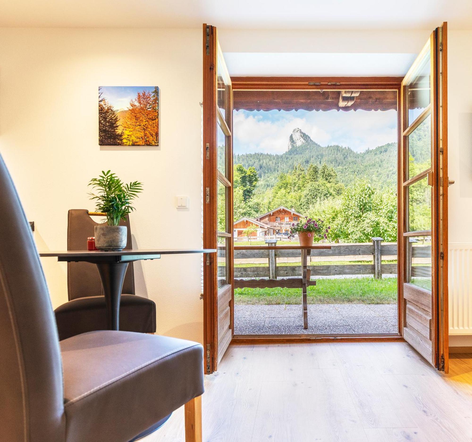 Gaestehaus Zum Thoma *